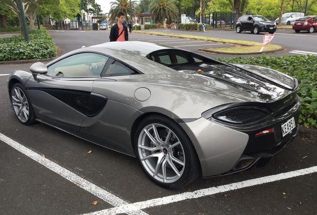 McLaren 570S