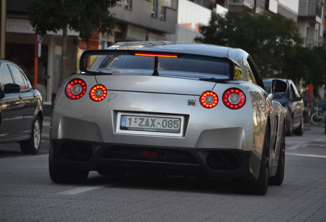 Nissan GT-R