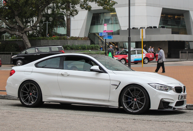 BMW M4 F82 Coupé RevoZport