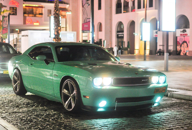 Dodge Challenger SRT-8