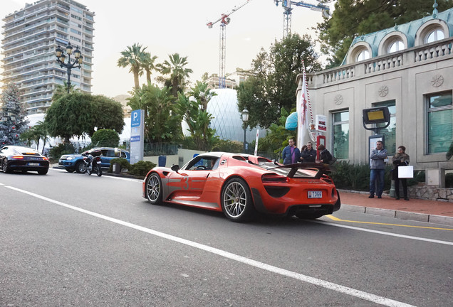 Porsche 918 Spyder Weissach Package