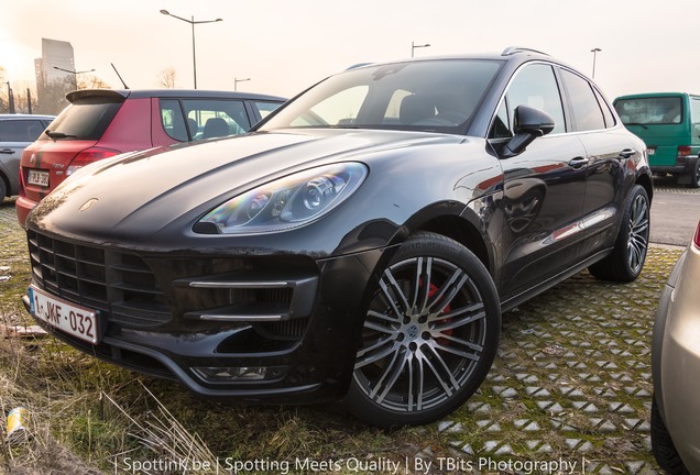 Porsche 95B Macan Turbo