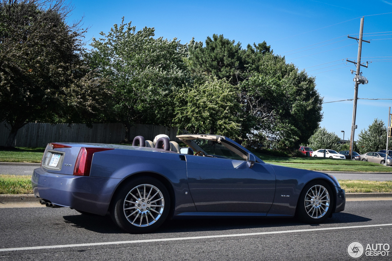 Cadillac XLR