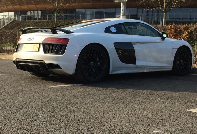 Audi R8 V10 Plus 2015