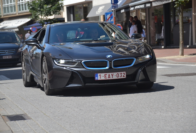 BMW i8