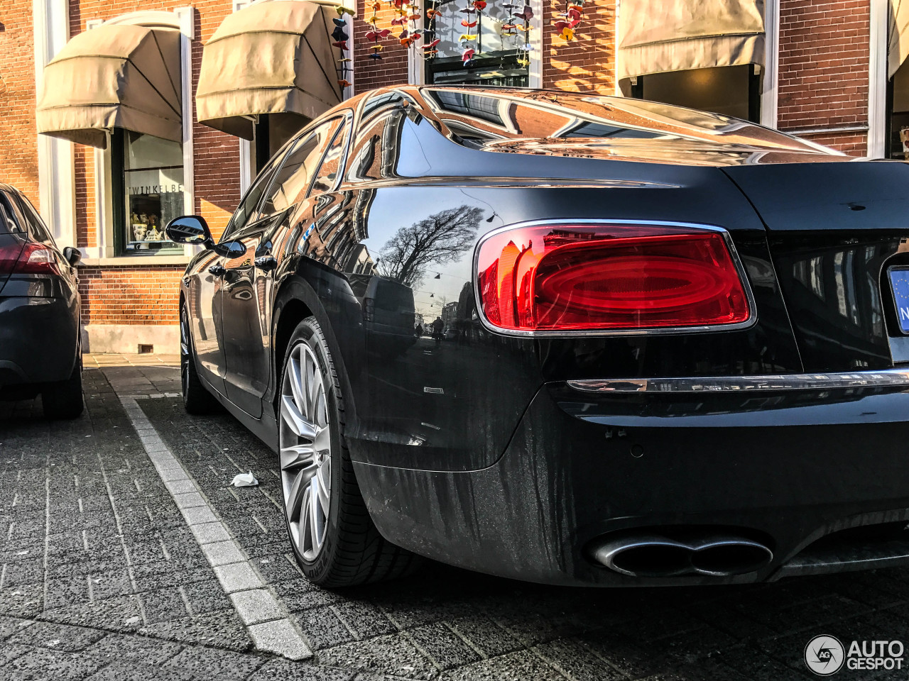 Bentley Flying Spur V8