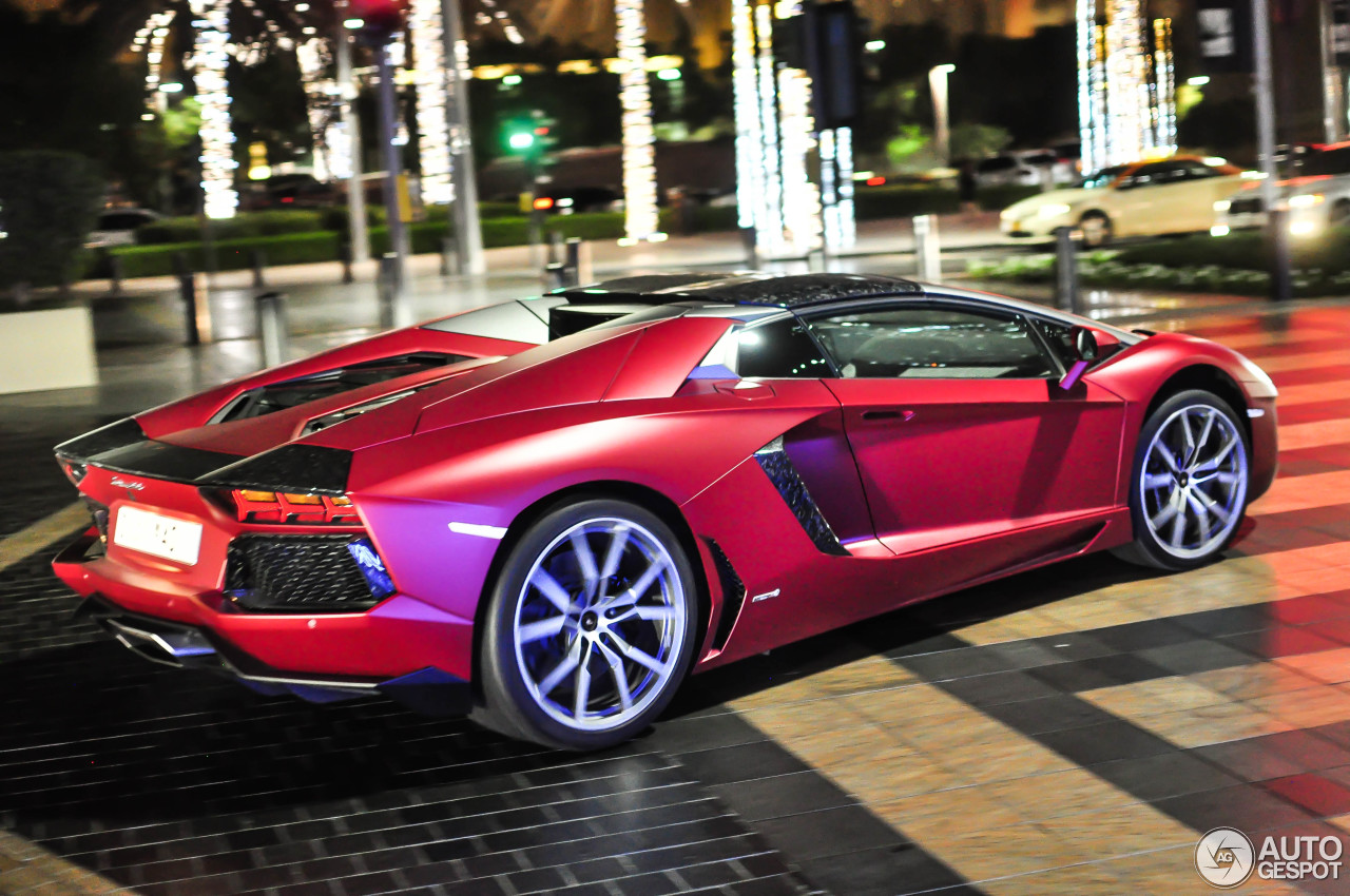 Lamborghini Aventador LP700-4 Roadster