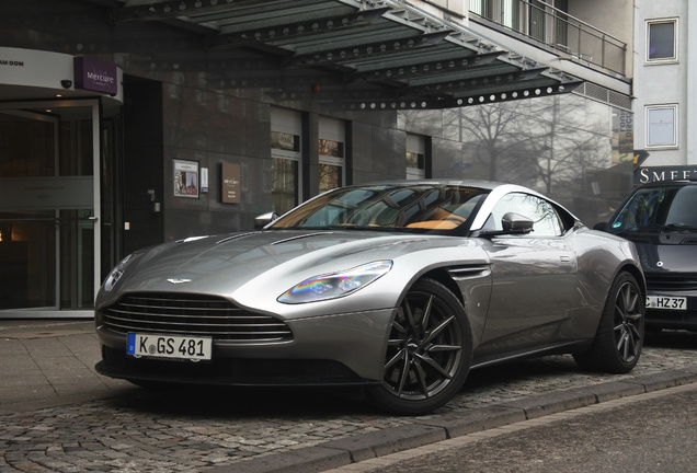 Aston Martin DB11