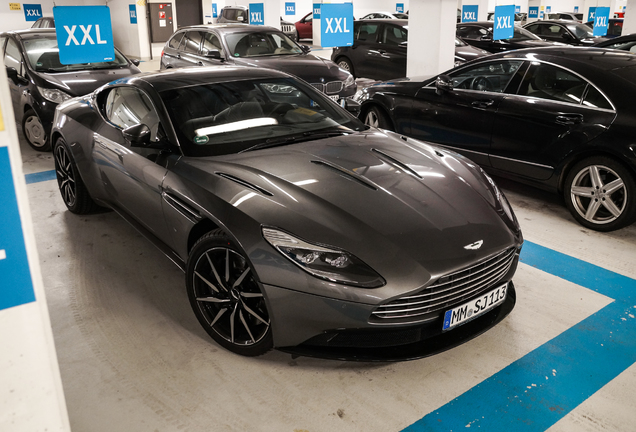 Aston Martin DB11