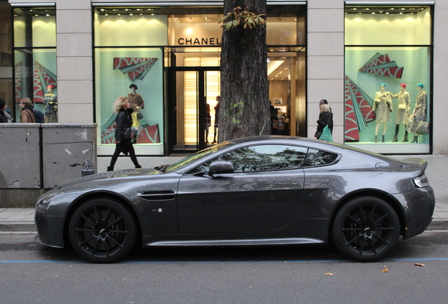 Aston Martin V12 Vantage S