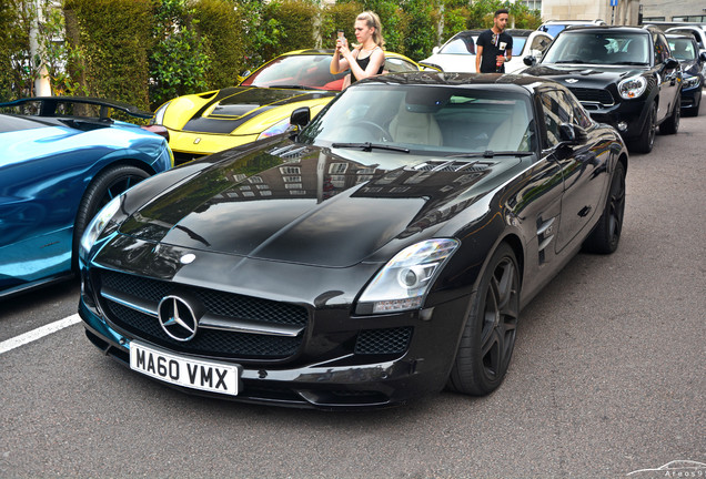 Mercedes-Benz SLS AMG