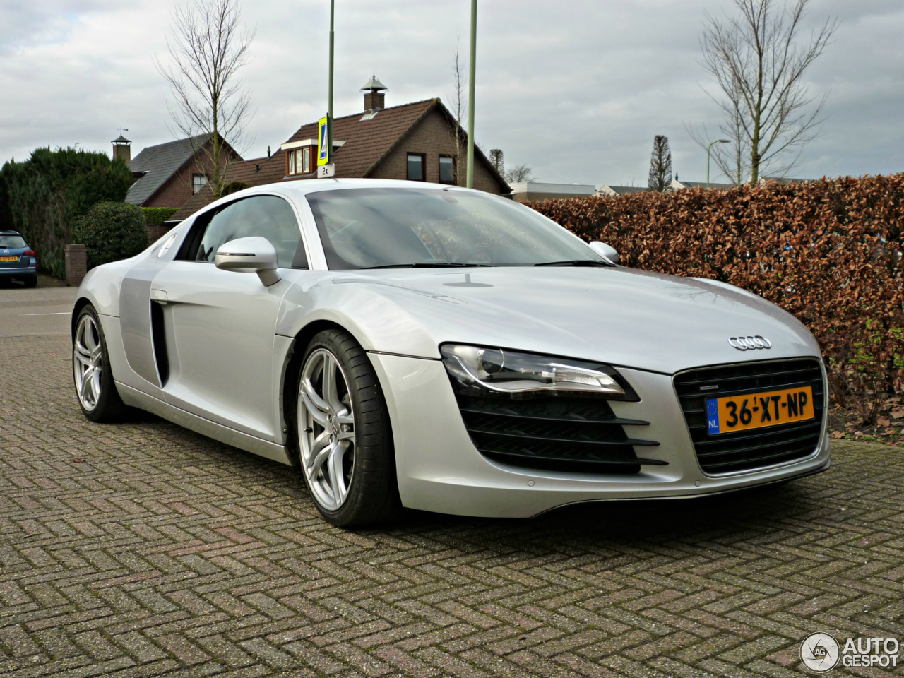 Audi R8