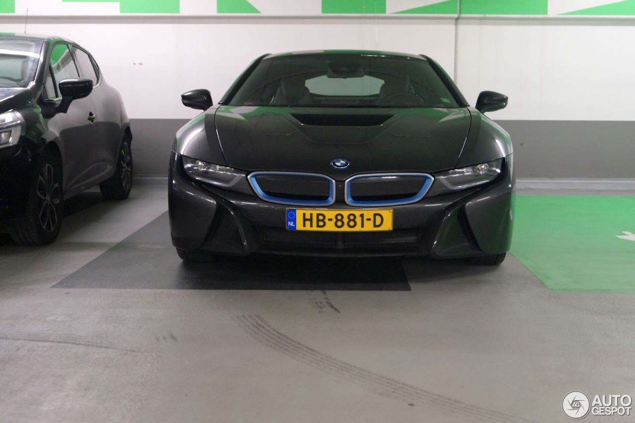 BMW i8