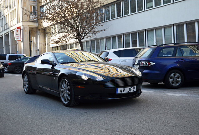 Aston Martin DB9