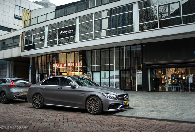 Mercedes-AMG C 63 S W205