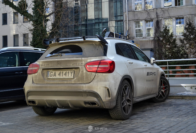 Mercedes-Benz GLA 45 AMG X156