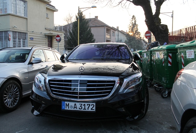 Mercedes-Benz S 63 AMG V222