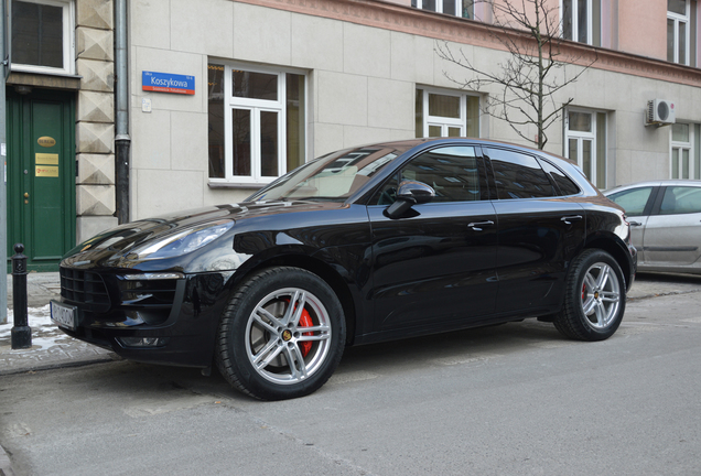 Porsche 95B Macan GTS