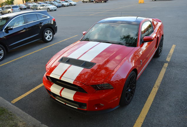 Ford Mustang Shelby GT500 2013