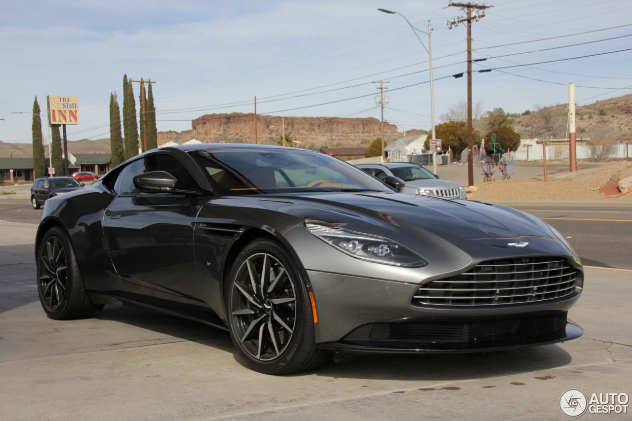 Aston Martin DB11