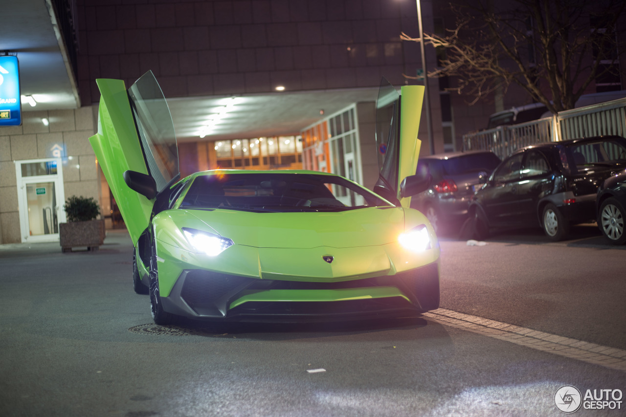 Lamborghini Aventador LP750-4 SuperVeloce