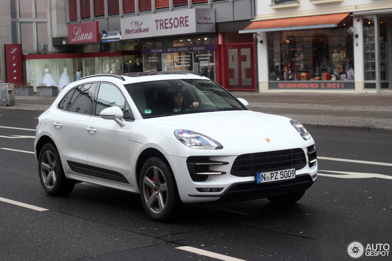 Porsche 95B Macan Turbo