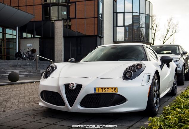 Alfa Romeo 4C Launch Edition