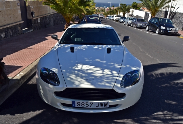 Aston Martin V8 Vantage