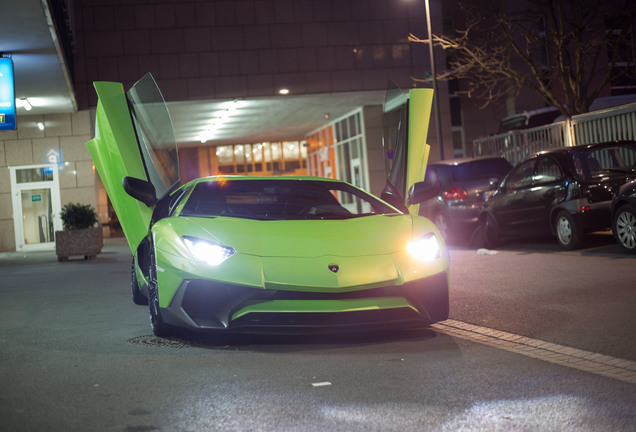 Lamborghini Aventador LP750-4 SuperVeloce