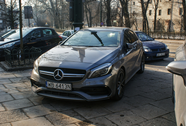 Mercedes-AMG A 45 W176 2015