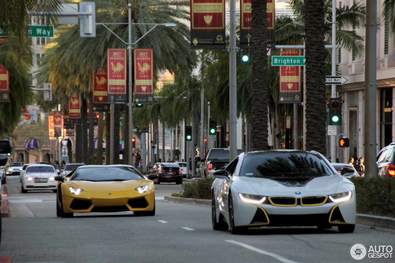 Lamborghini Aventador LP700-4