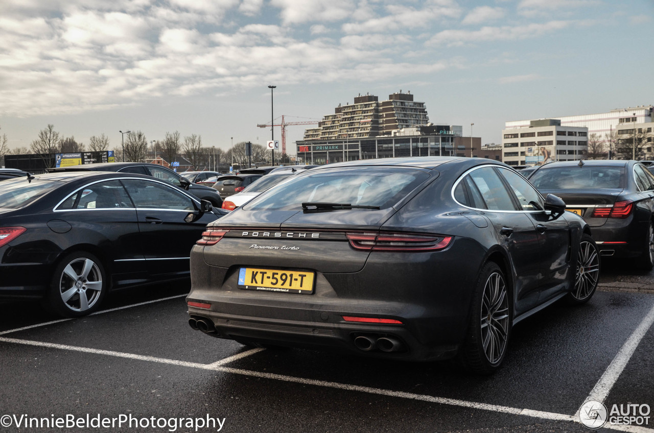 Porsche 971 Panamera Turbo