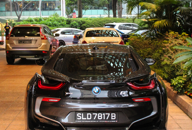 BMW i8