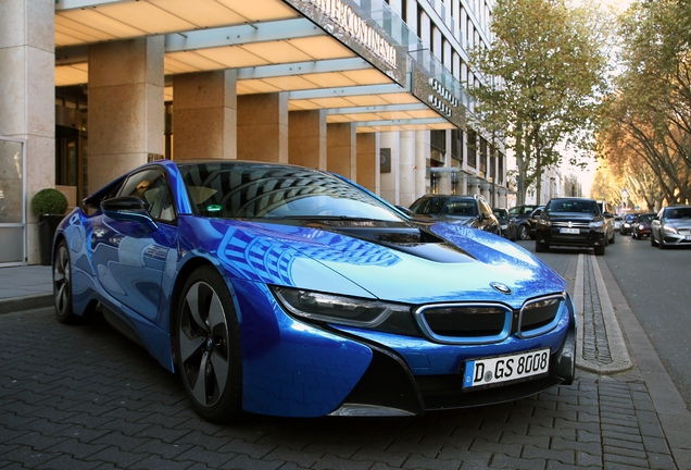 BMW i8