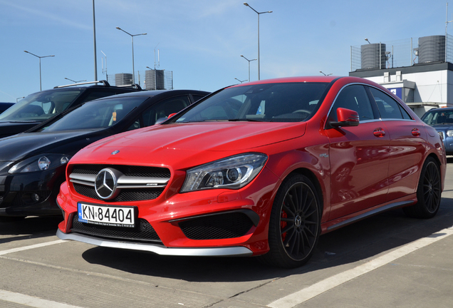 Mercedes-Benz CLA 45 AMG C117