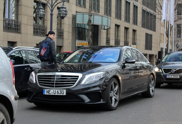 Mercedes-Benz S 63 AMG V222