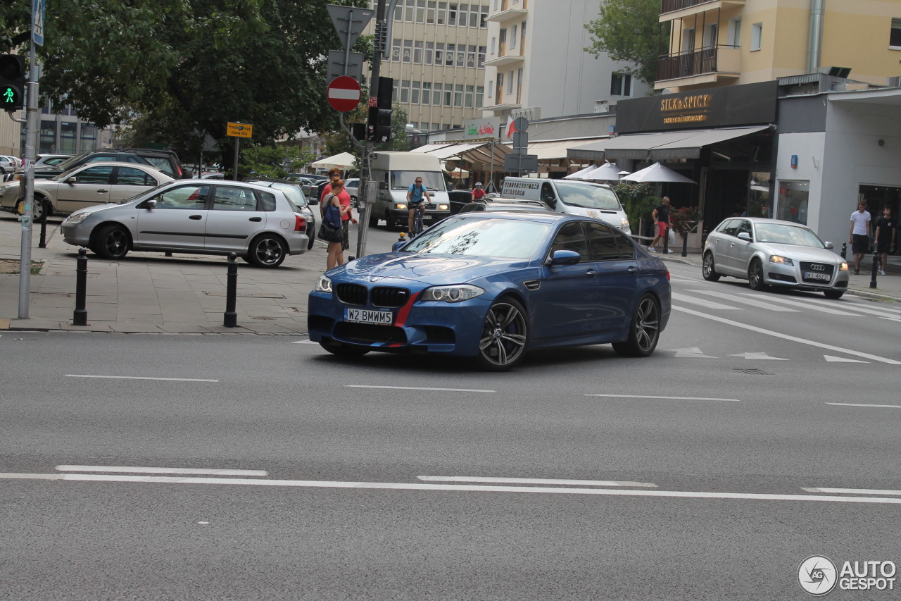 BMW M5 F10 2011