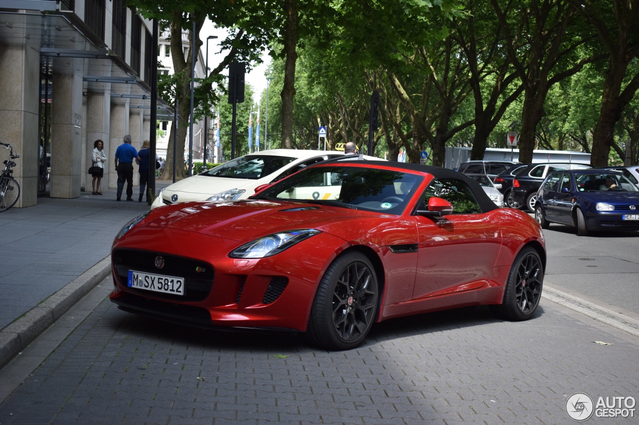 Jaguar F-TYPE S Convertible