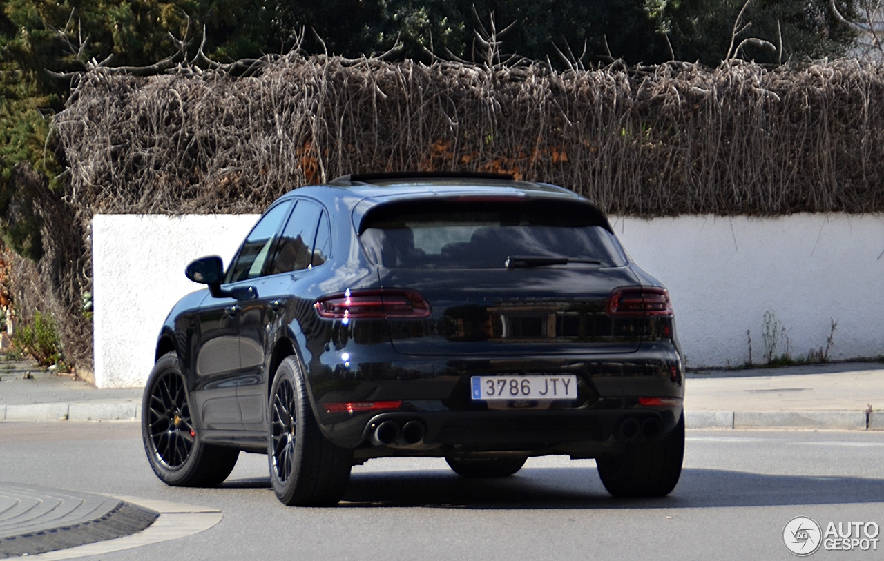 Porsche 95B Macan GTS