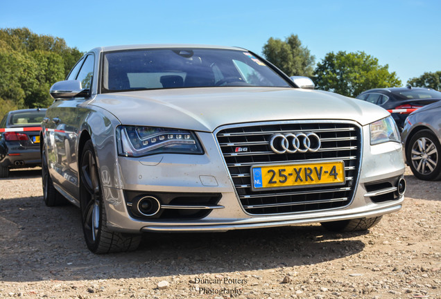 Audi S8 D4