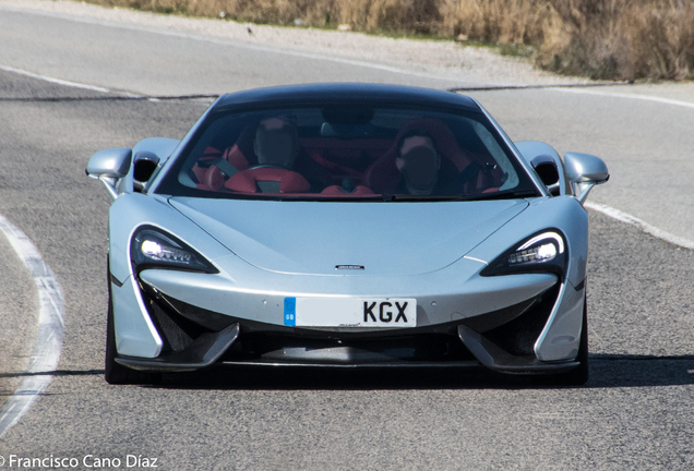 McLaren 570GT