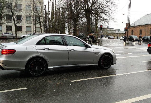 Mercedes-Benz E 63 AMG S W212