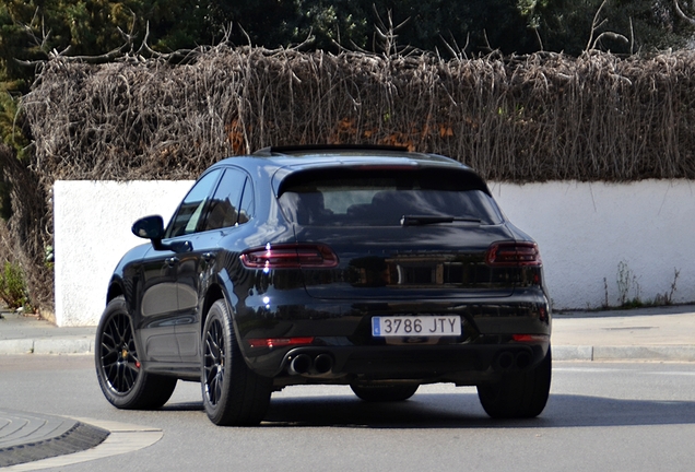 Porsche 95B Macan GTS