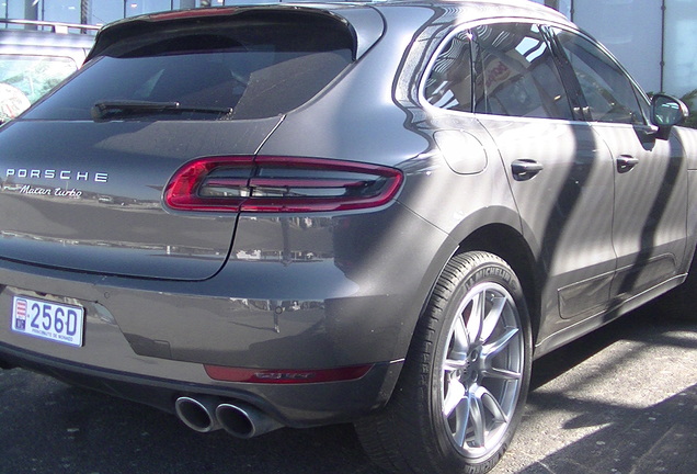 Porsche 95B Macan Turbo