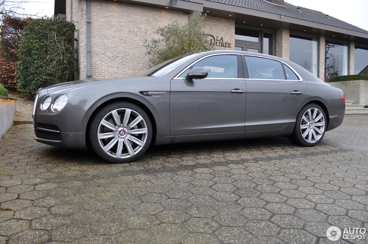 Bentley Flying Spur V8