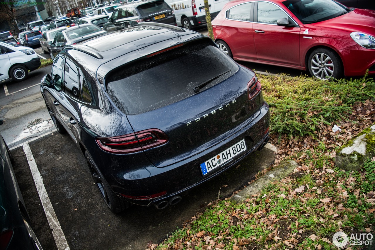 Porsche 95B Macan Turbo