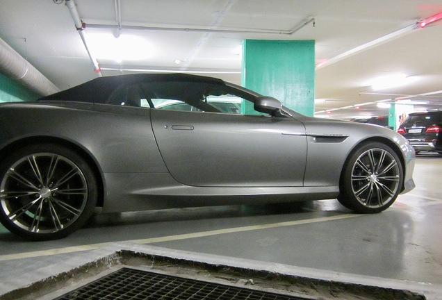 Aston Martin Virage Volante 2011