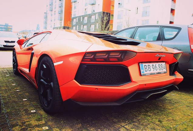 Lamborghini Aventador LP700-4