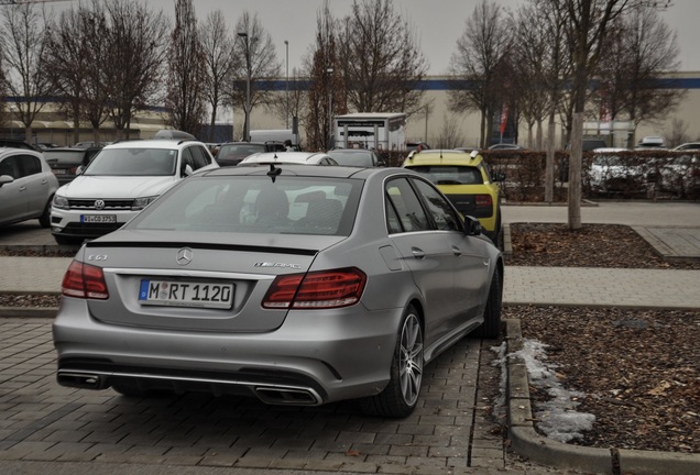 Mercedes-Benz E 63 AMG S W212