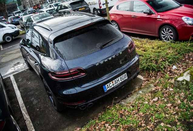 Porsche 95B Macan Turbo